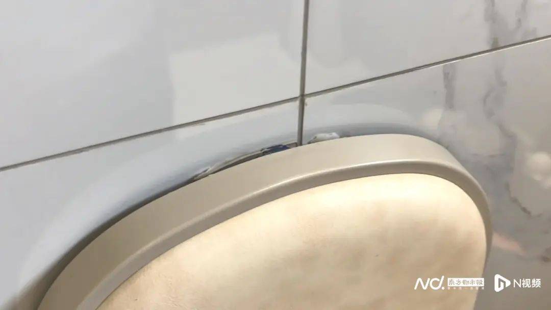 座椅松動(dòng)、護(hù)理臺(tái)發(fā)霉！深圳部分母嬰室管理堪憂<strong></p>
<p>母嬰護(hù)理
</strong>，部門回應(yīng):母嬰護(hù)理
